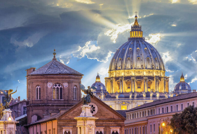 St peter's basilica in Rome,Vatican, the dome at sunset, with dramatic clouds; Shutterstock ID 540083269; purchase_order: -; job: -; client: -; other: -